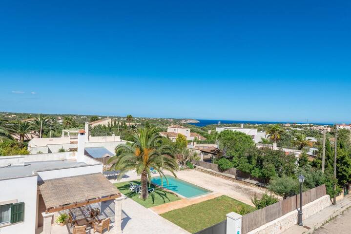 Las Estrellas Cala Llombards gallery image 2