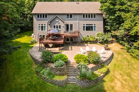 Lake Home on Pokegama w/dock, sauna, game room.