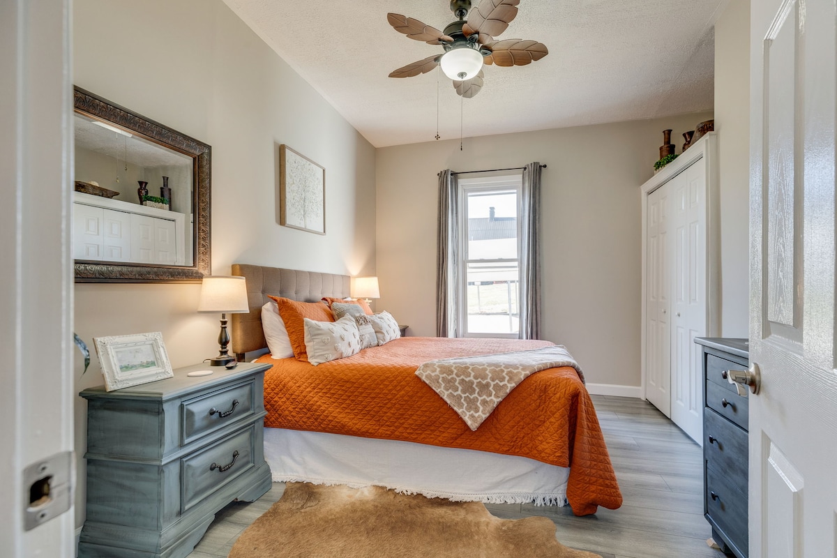 Sunny, secondary bedroom with cozy queen bed.