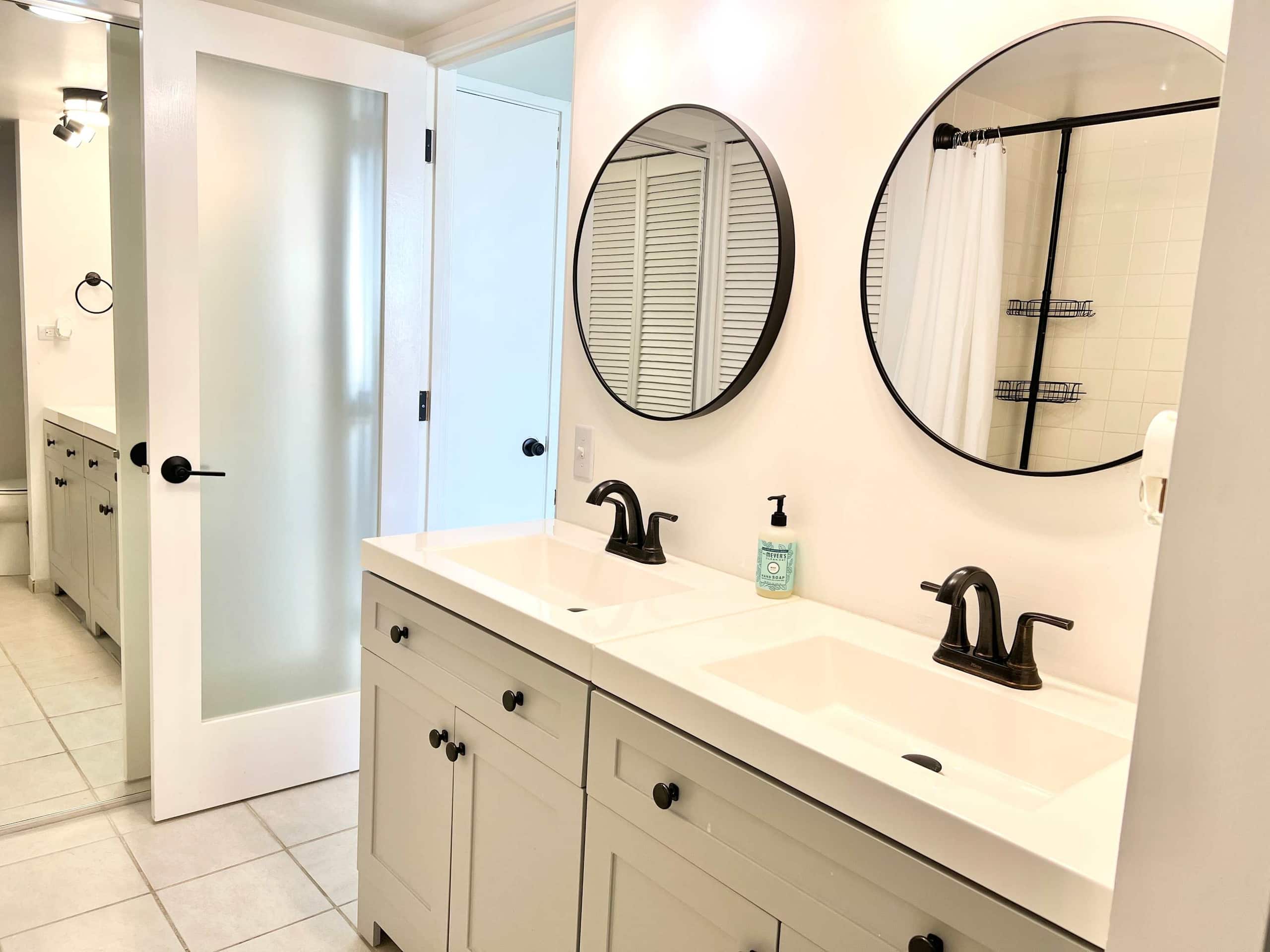 Condo in Honolulu · ★4.78 · Studio · 2 beds · 1 private bath - Image 8