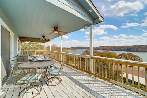 Fire Pit + Stunning Views: Lake Eufaula Retreat!