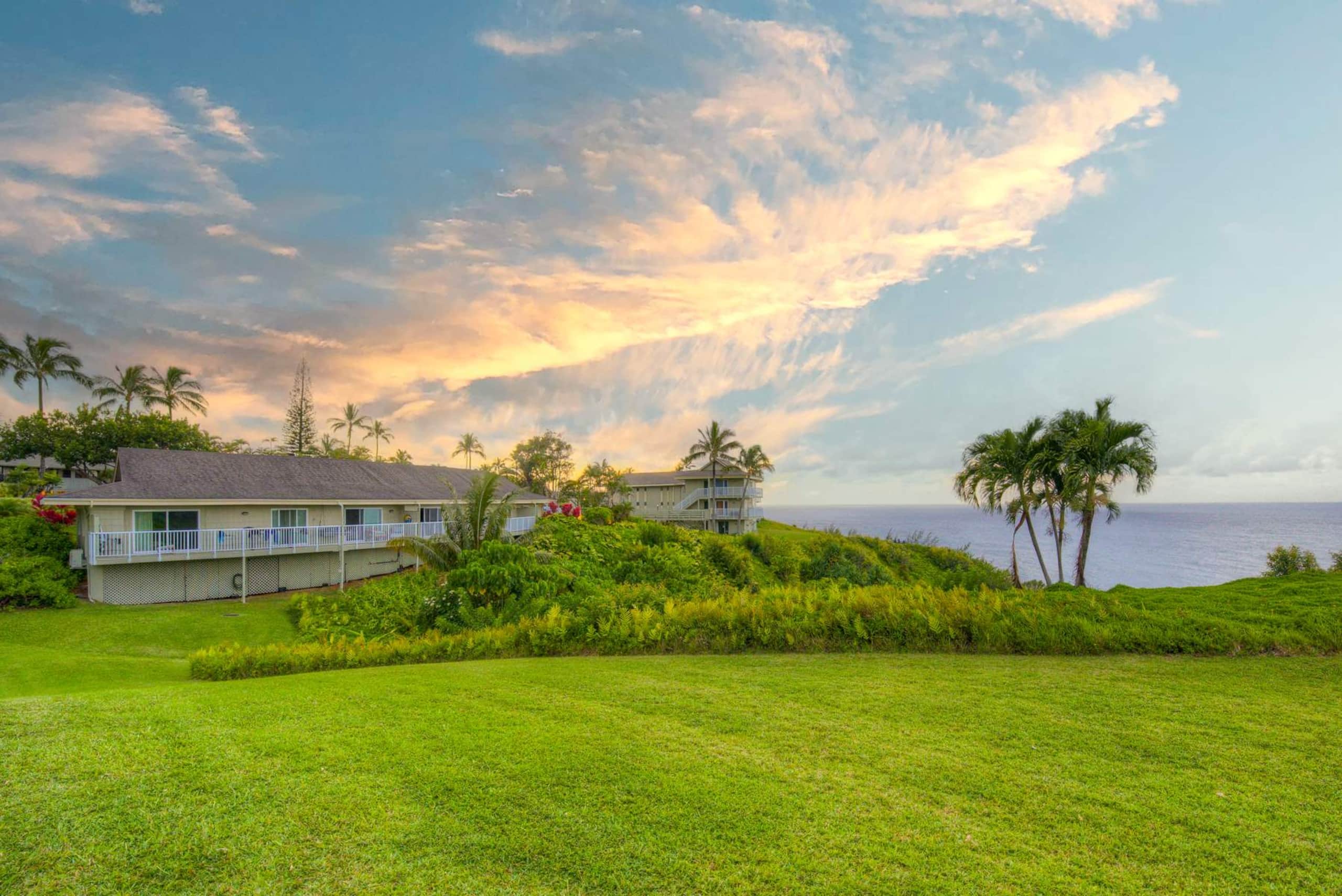 Ocean Views from Every Room! Hawaiian Heaven - Image 41
