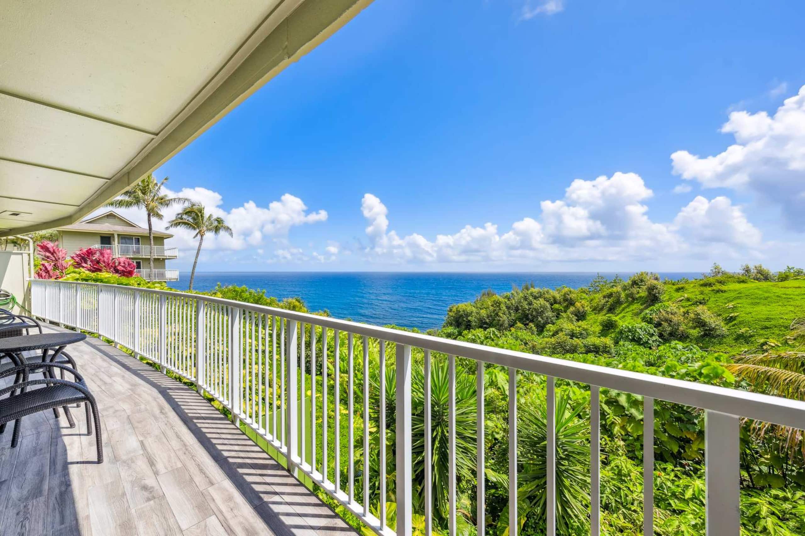 Ocean Views from Every Room! Hawaiian Heaven - Image 6