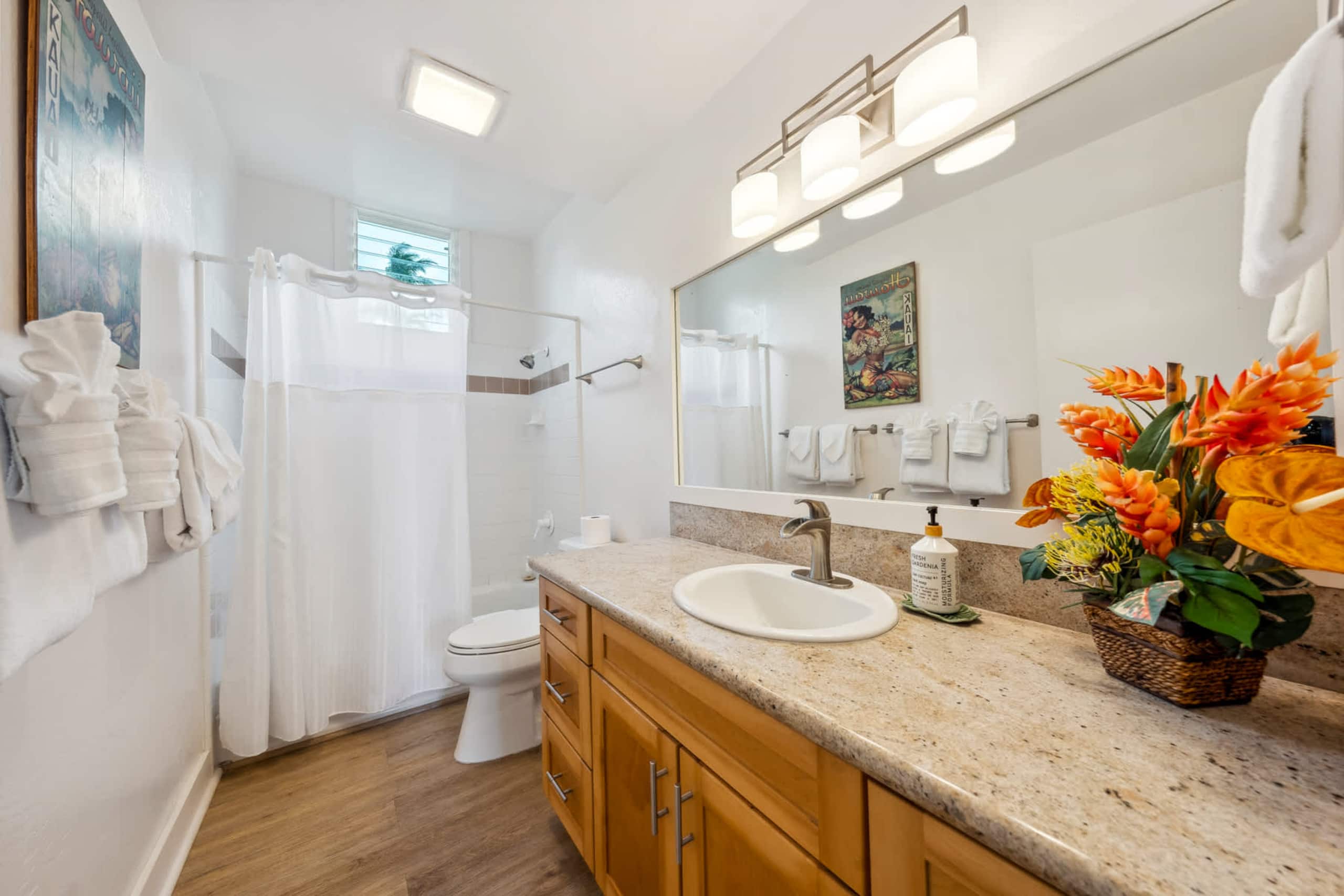 Ocean Views from Every Room! Hawaiian Heaven - Image 31
