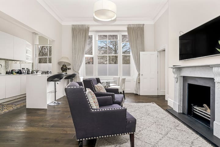 Stunning 3 Bed Apartment | Paddington