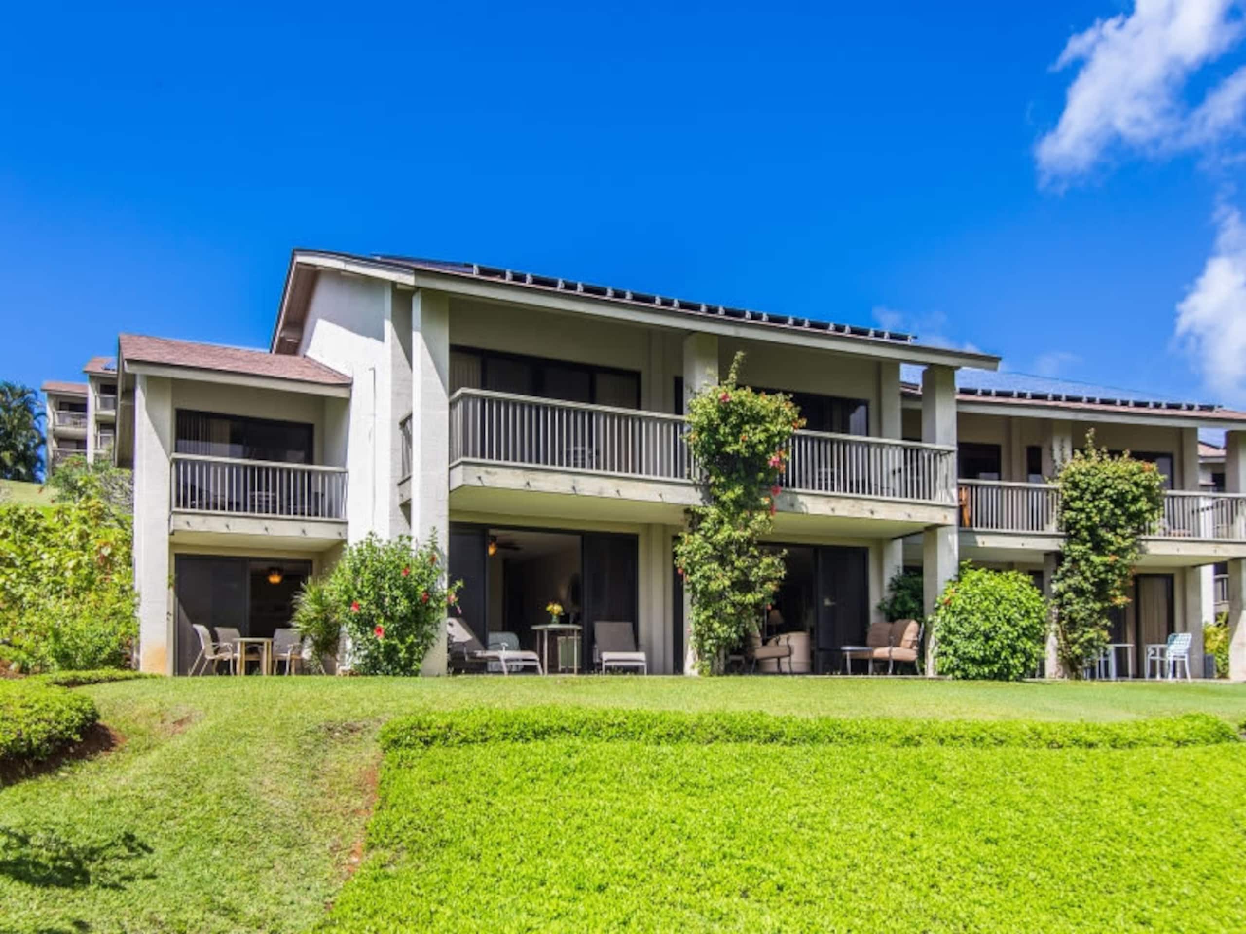 Condo in Princeville · ★4.62 · 2 bedrooms · 3 beds · 2 baths - Image 6