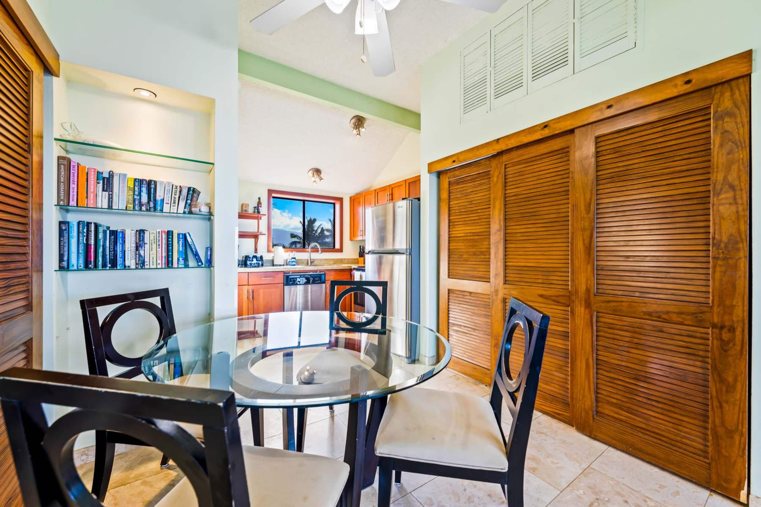 Penthouse Condo with Panoramic Ocean Views! - Photo 13