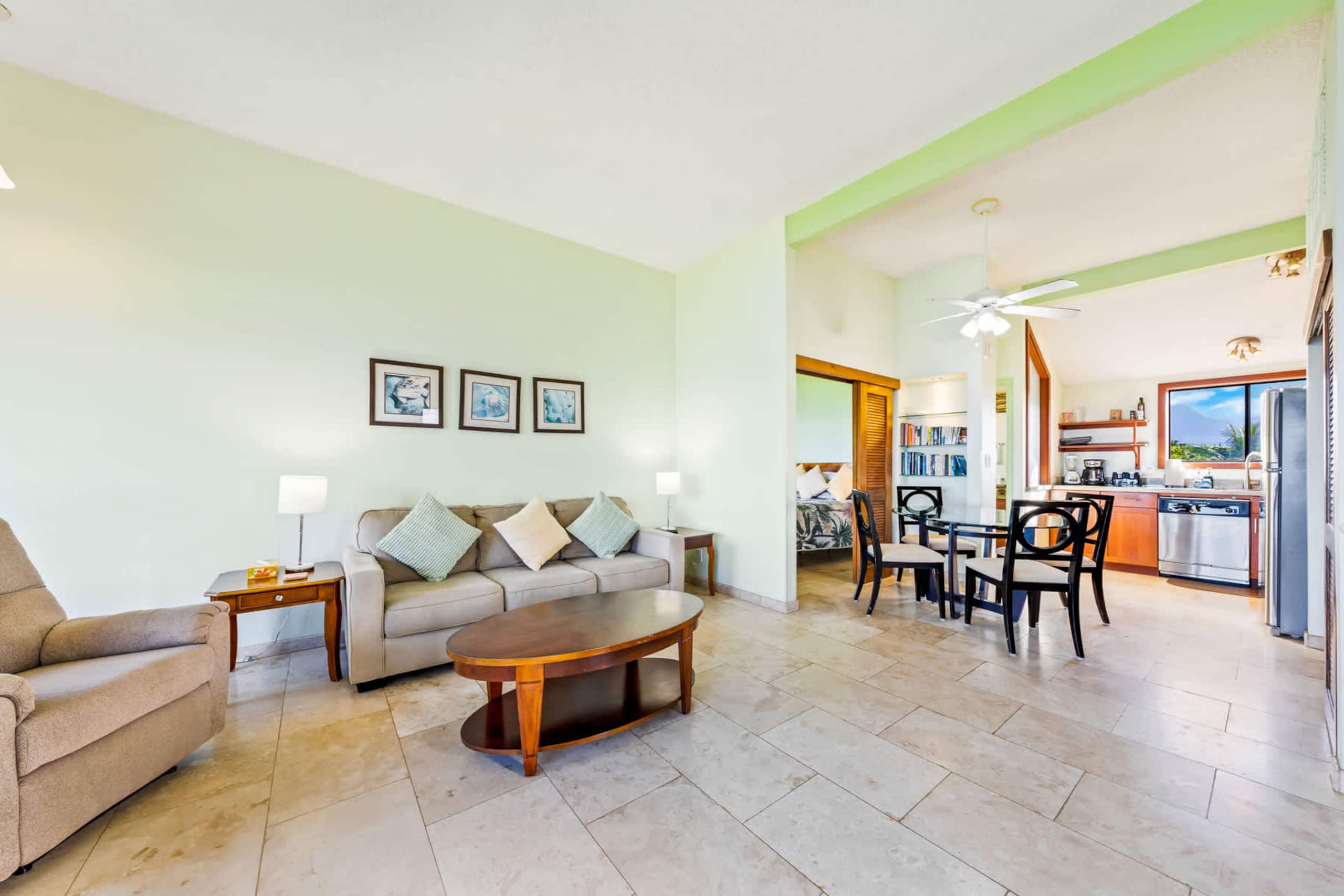 Penthouse Condo with Panoramic Ocean Views! - Photo 16