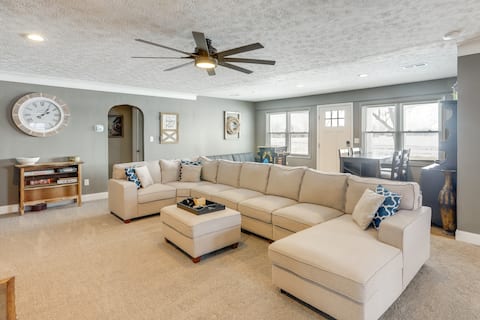 5 Mi to Lake: Port Clinton Home w/ Gazebo & Grill!