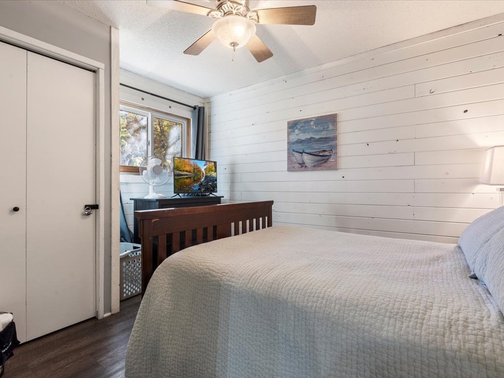 Slaapkamer #1- Een queensize bed