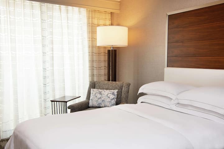 Unit with 2 Double size beds