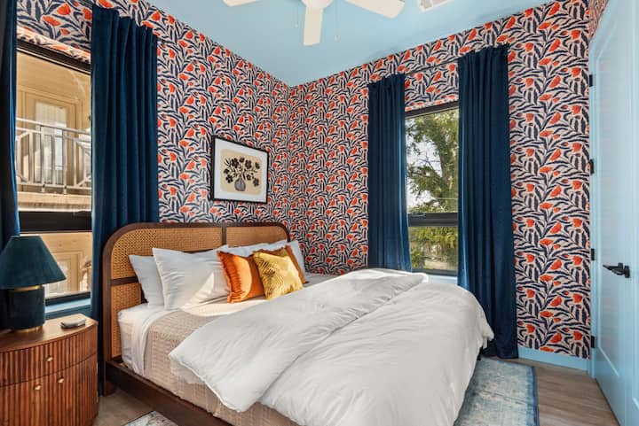 The Optimistic: Retro-Chic Stay on Music Row - Apartments for Rent