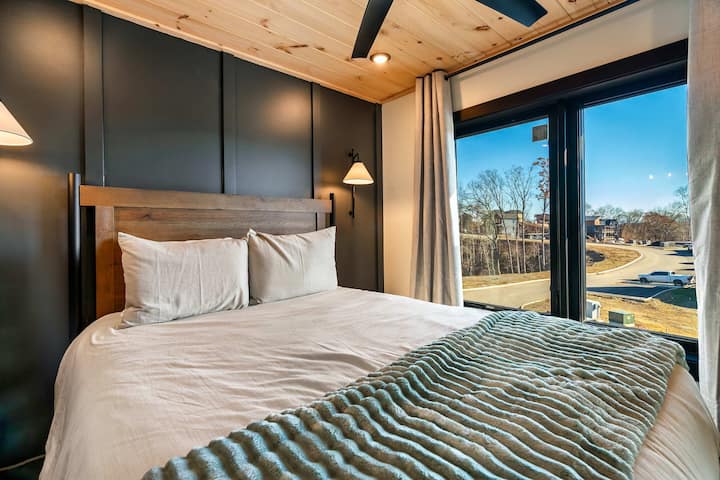 queen Bedroom with exterior views