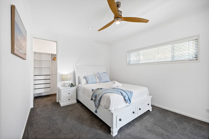 Tretia spálňa s prechádzkou v župane