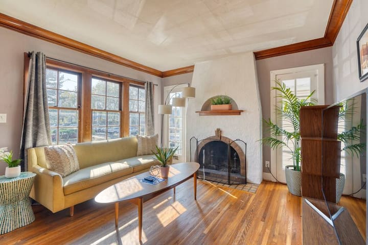 Charming Portland 2BR Home in Hollywood