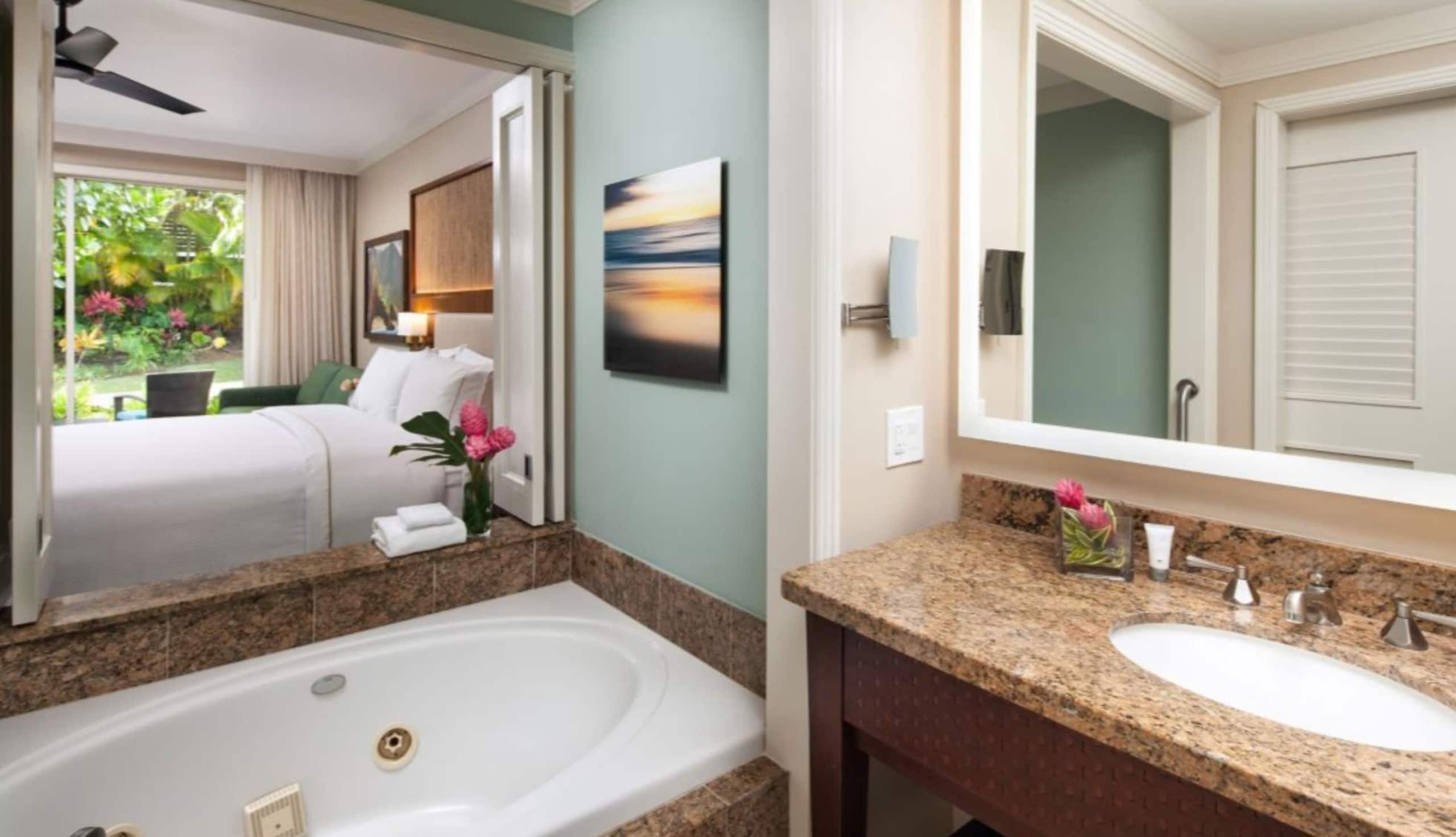 Condo in Princeville · ★5.0 · 2 bedrooms · 4 beds · 2 private baths - Image 16
