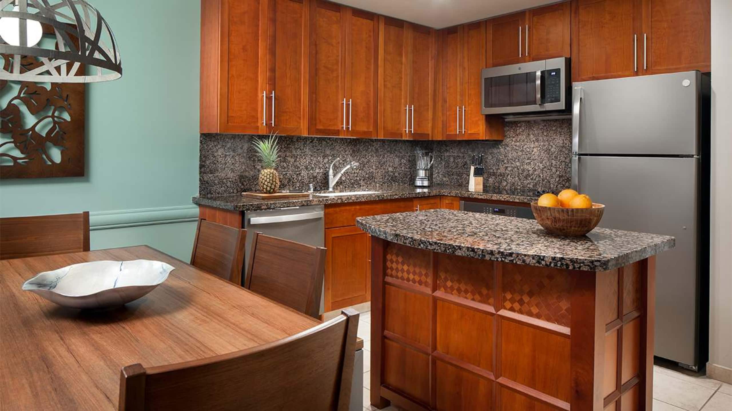 Condo in Princeville · ★5.0 · 2 bedrooms · 4 beds · 2 private baths - Image 18
