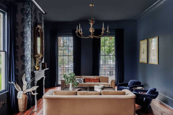 Luxurious 9BR Inn | Heated Pool & Spa gallery image 2