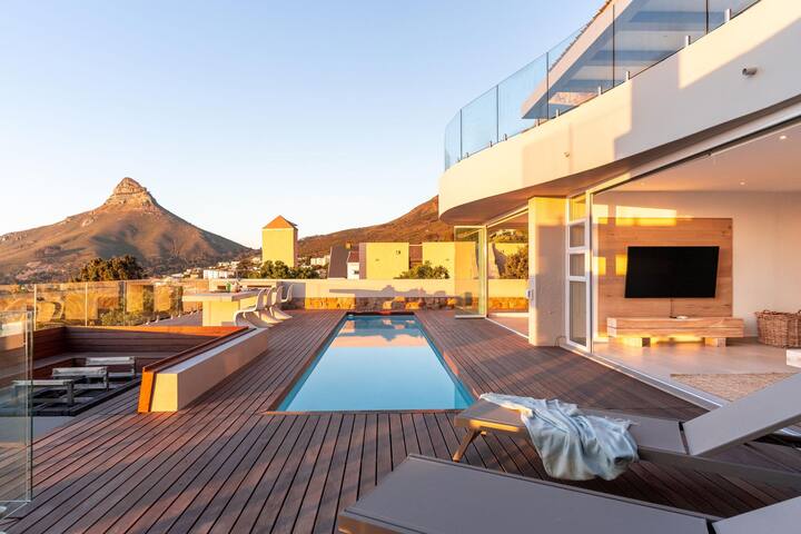 The Summit Camps Bay – Luxury Villa | Views | Pool gallery image 4