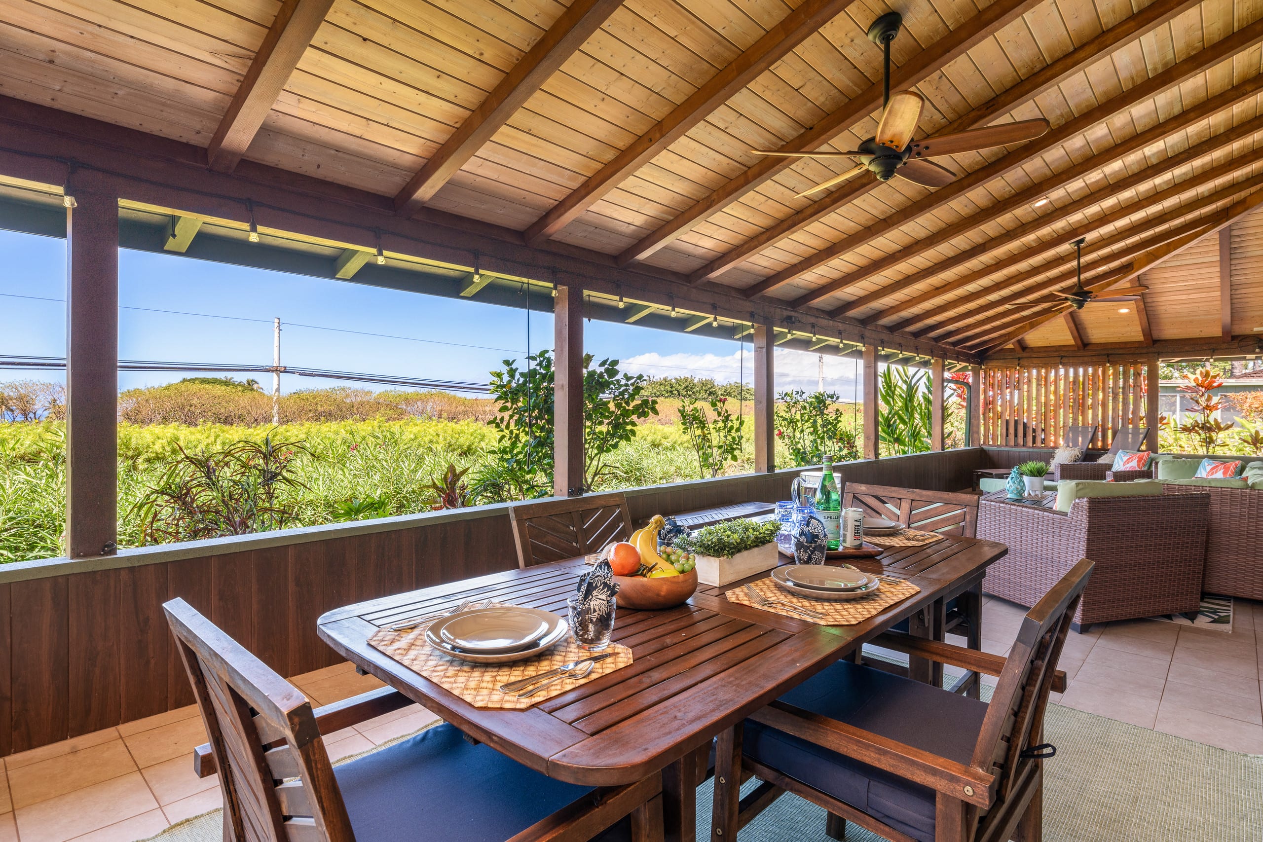 Condo in Lahaina · ★4.89 · 3 bedrooms · 4 beds · 2 shared baths - Image 36