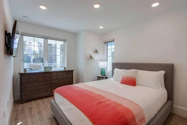 NEW*Mision BeachTownhouse-Park-Beach-Boardwalk-Bay gallery image 4