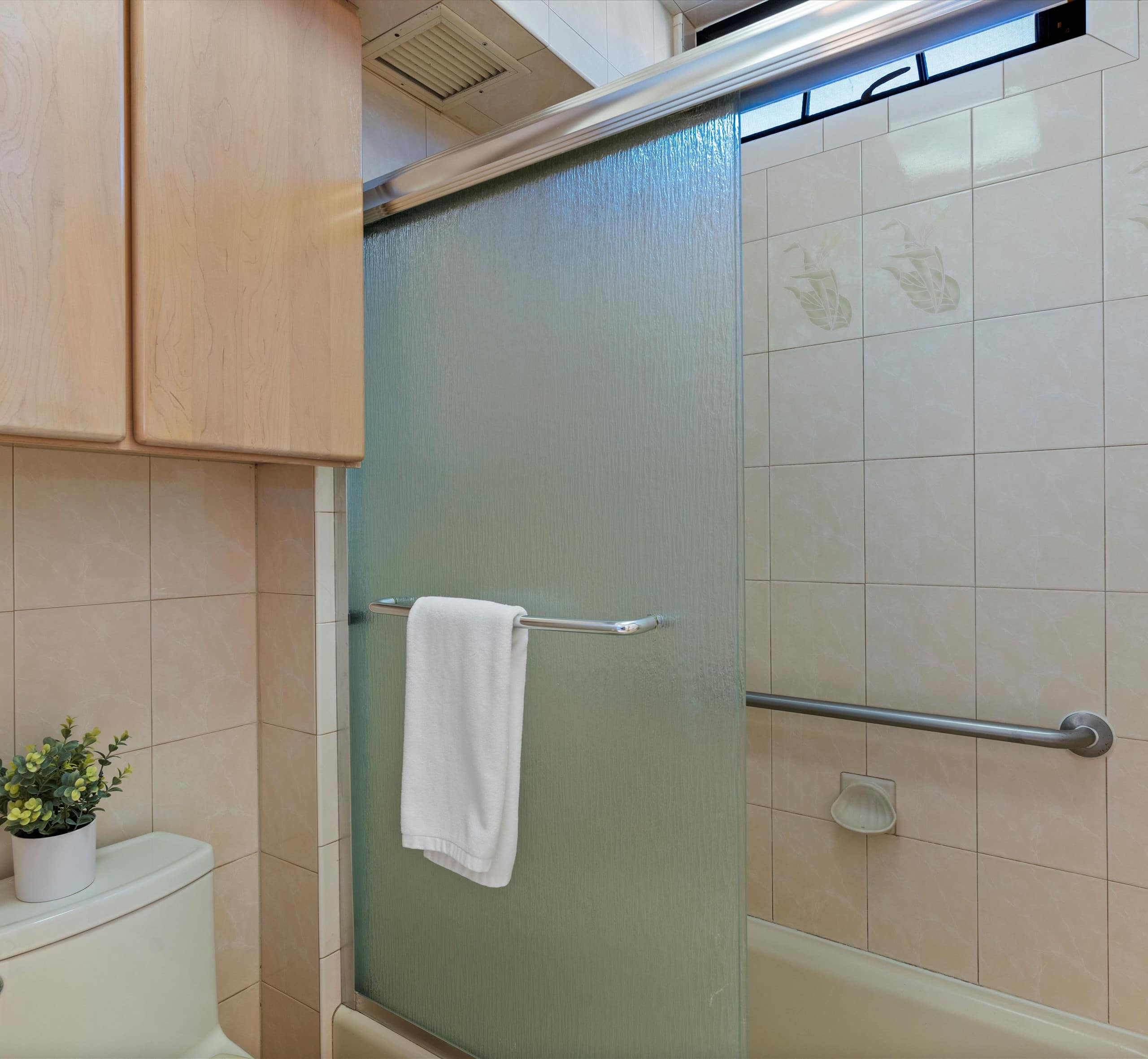 Condo in Kihei · ★4.5 · 2 bedrooms · 3 beds · 2 baths - Image 34