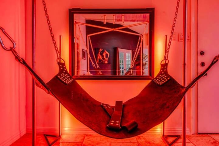 NEW The Texas Boudoir SpaHome – Naturalist Retreat gallery image 4