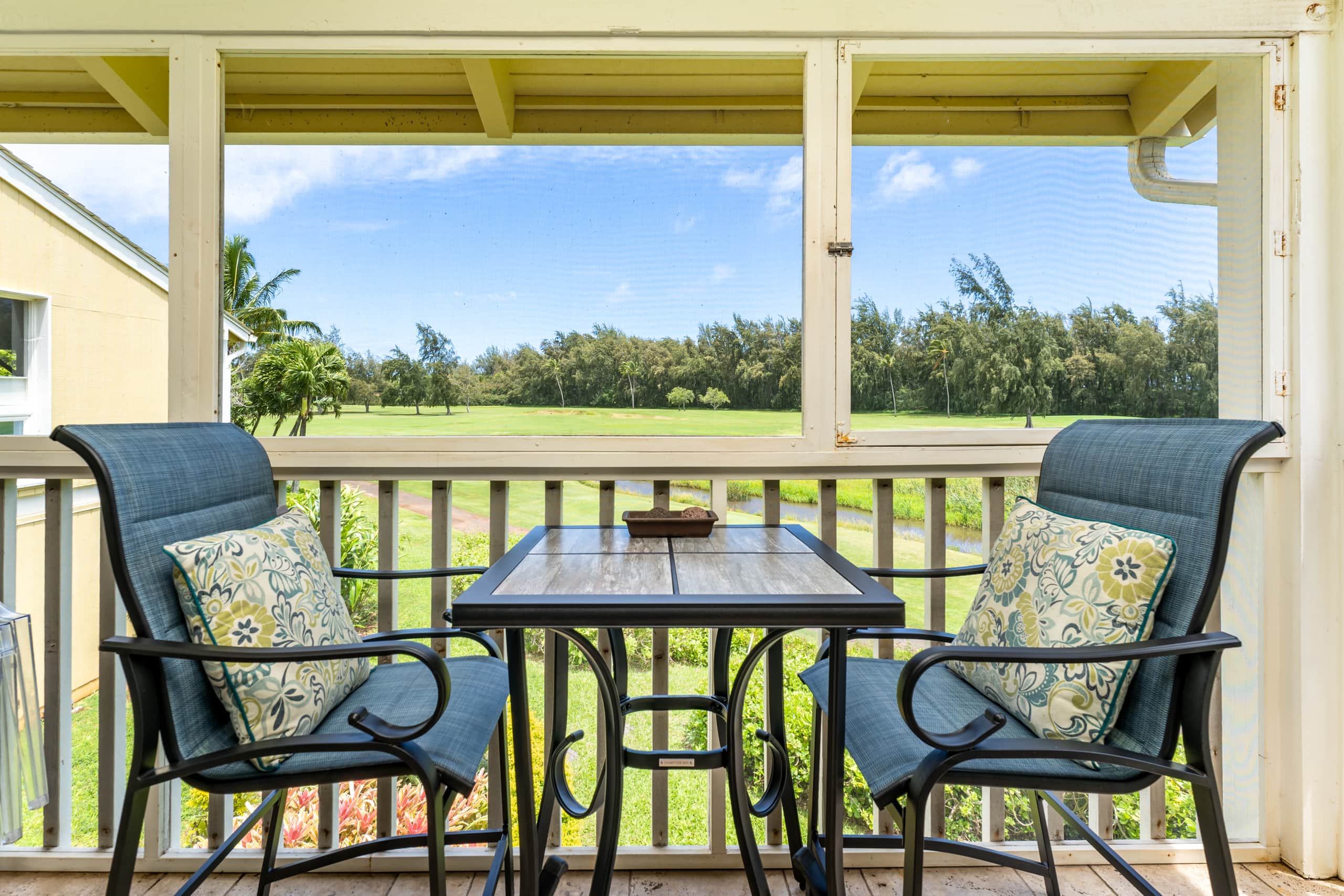 Condo in Kahuku · ★4.82 · 1 bedroom · 1 bed · 2 private baths - Image 21