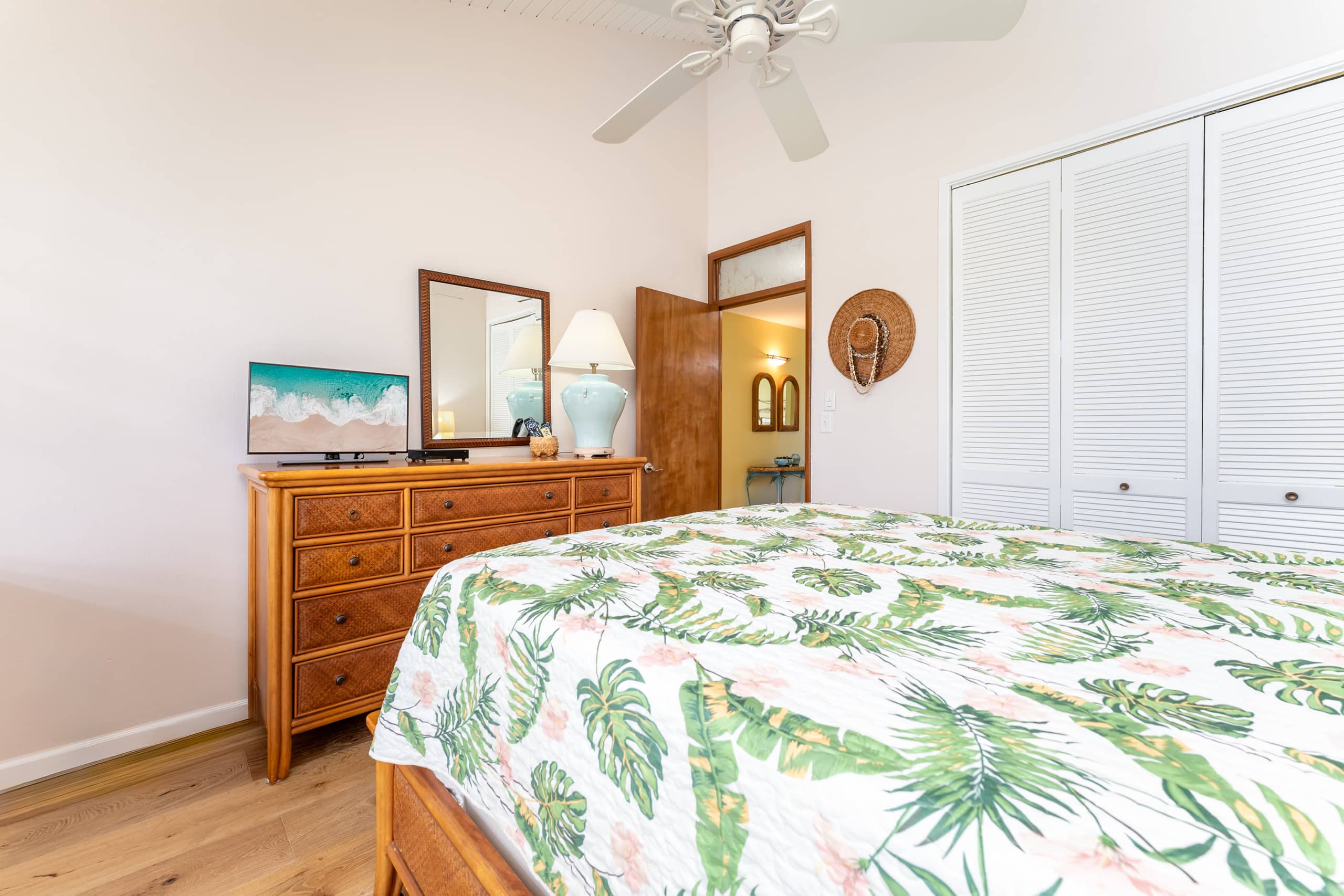 Condo in Kahuku · ★4.82 · 1 bedroom · 1 bed · 2 private baths - Image 11
