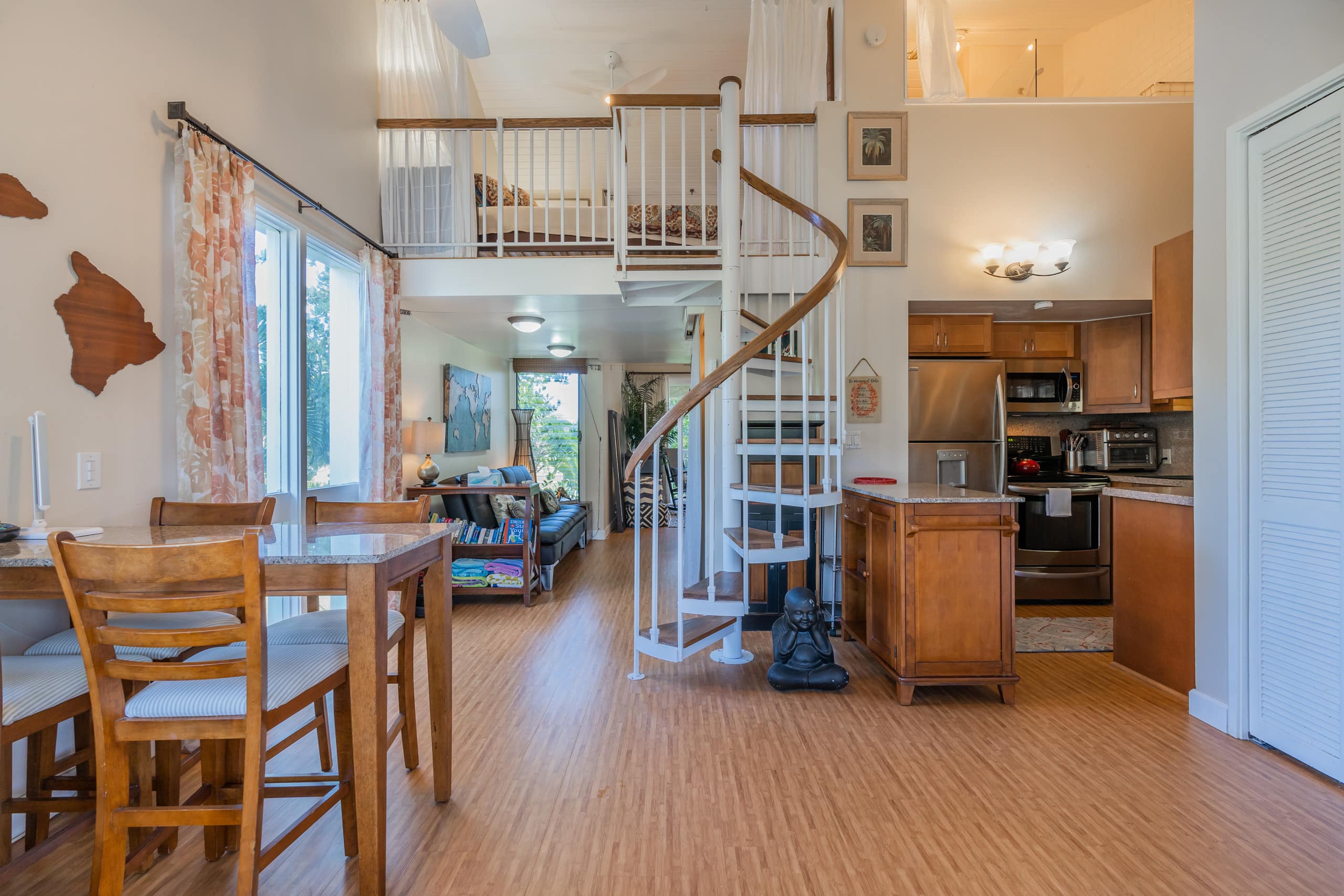 Condo in Kahuku · ★4.81 · 1 bedroom · 1 bed · 2 private baths - Image 2