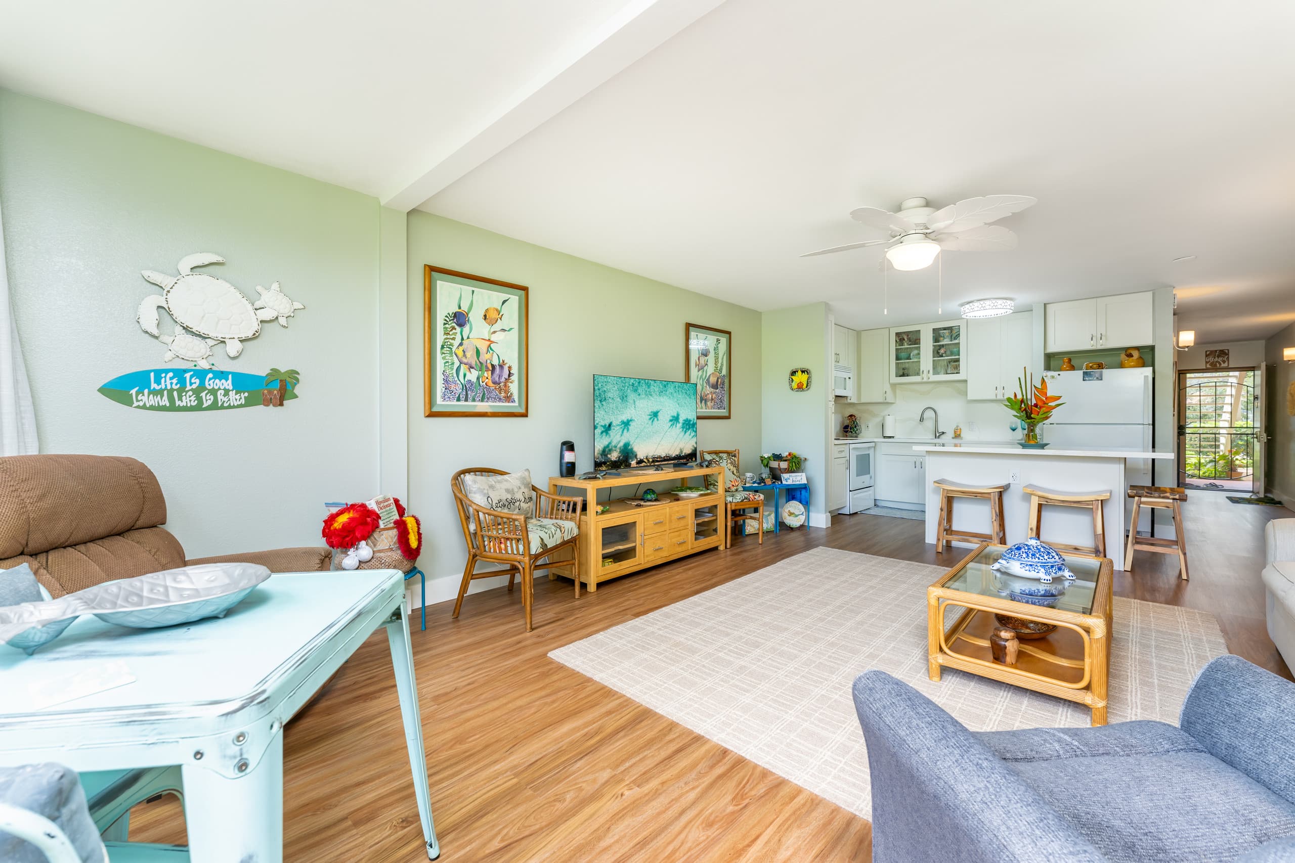 Condo in Kahuku · ★4.83 · 1 bedroom · 1 bed · 2 private baths - Image 4