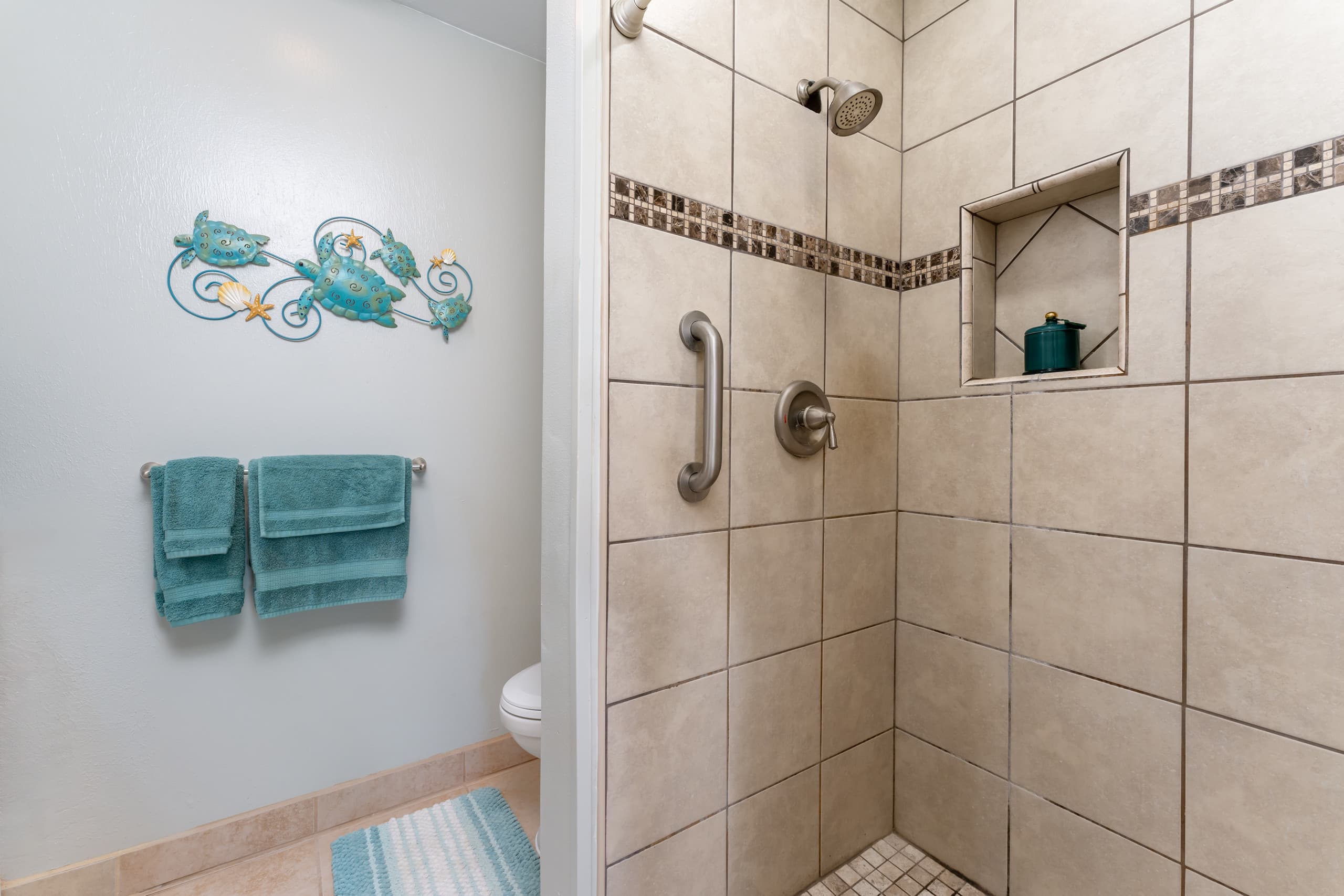 Condo in Kahuku · ★4.83 · 1 bedroom · 1 bed · 2 private baths - Image 18