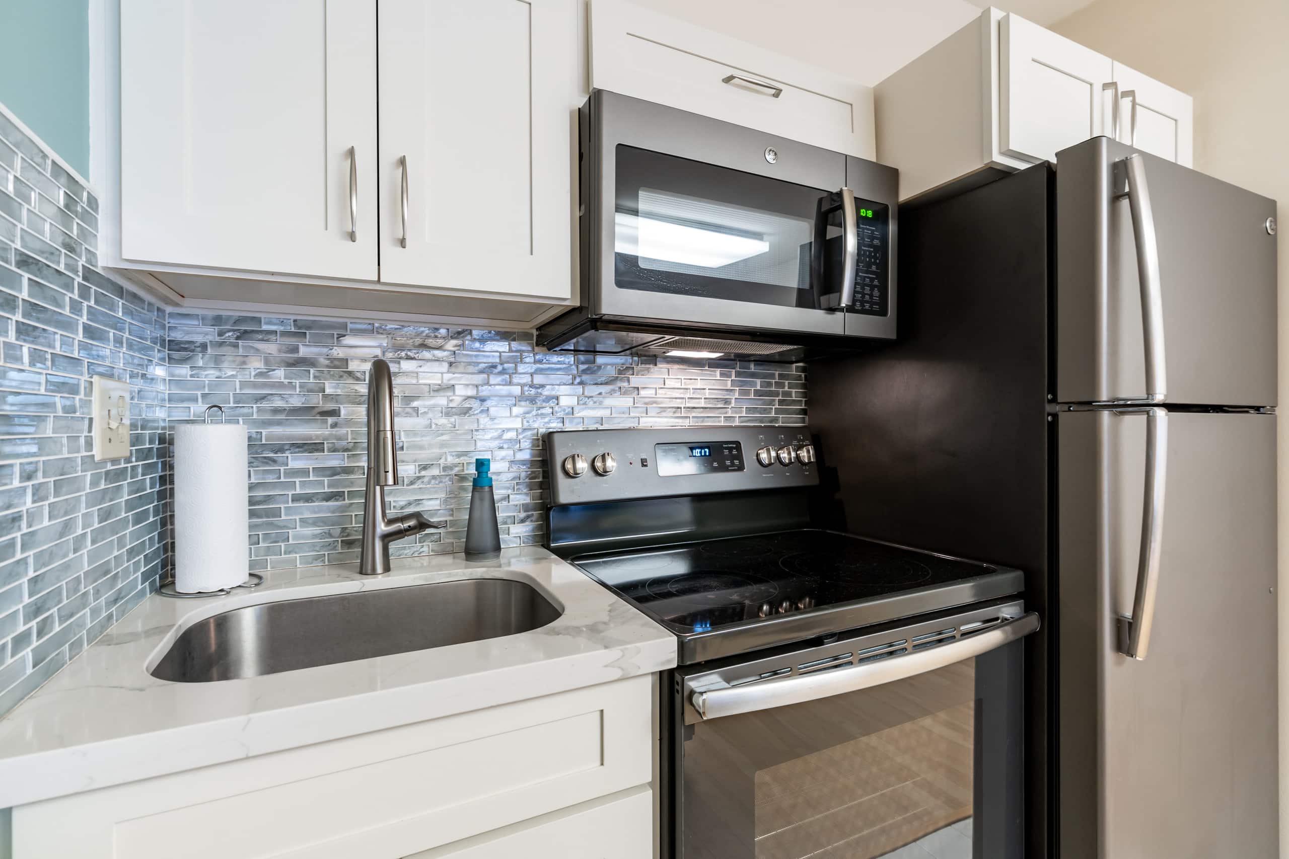 Condo in Honolulu · ★4.71 · 1 bedroom · 1 bed · 1 private bath - Image 3