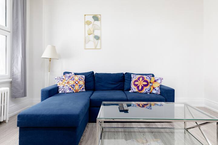 Amazing Two Bedroom Apartment near Hyde park gallery image 3