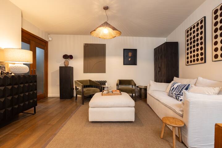 The Primrose Hill House by HoK Living gallery image 3