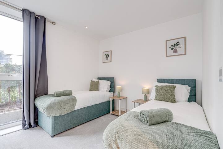 Cozy London Apartment with 2 Bedrooms gallery image 4