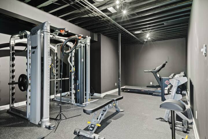 Ottawa’s Finest Mansion! gallery image 5