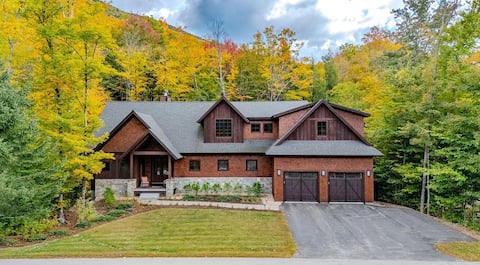 Spectacular Ski In Hideaway: Hot Tub - Views - BBQ