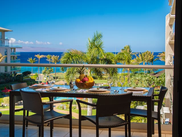 Wrap Around Lanai Oceanview Suite -HK Hokulani 441