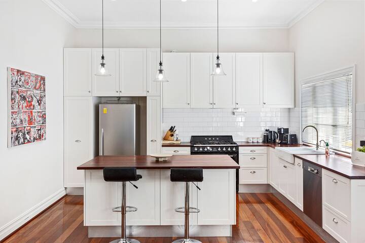 Hyde & Seek – Parkside Family Stay