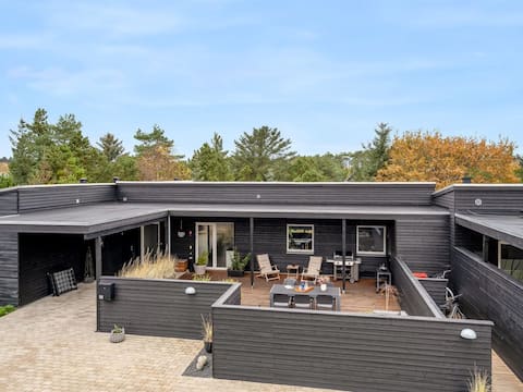 "Dolores" - 2.5km from the sea by Interhome