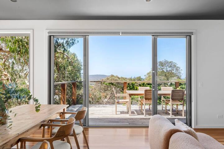 Spacious Designer Home gallery image 4