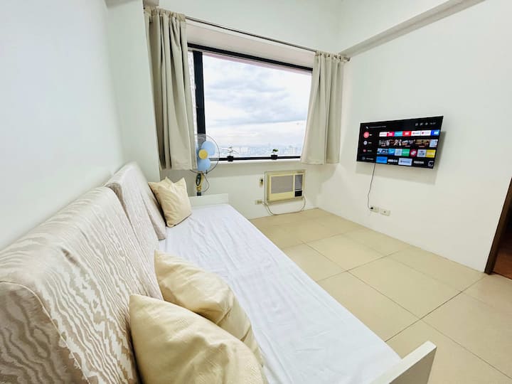 Ace Suites By The Waterspa - Budget Family Room - Ortigas Center