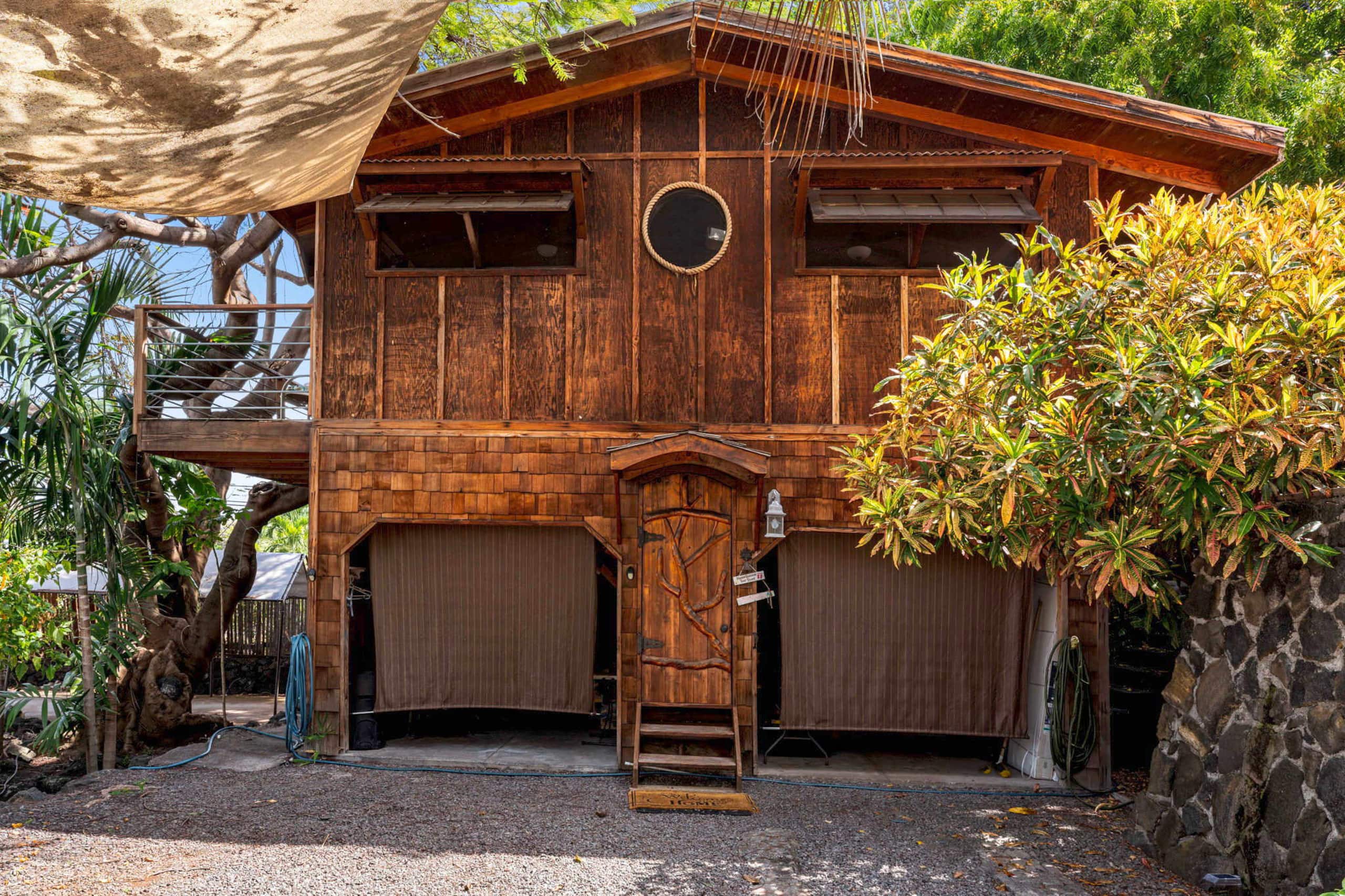 Across the ocean Treehouse at the Salty Jungle Kon - Image 3