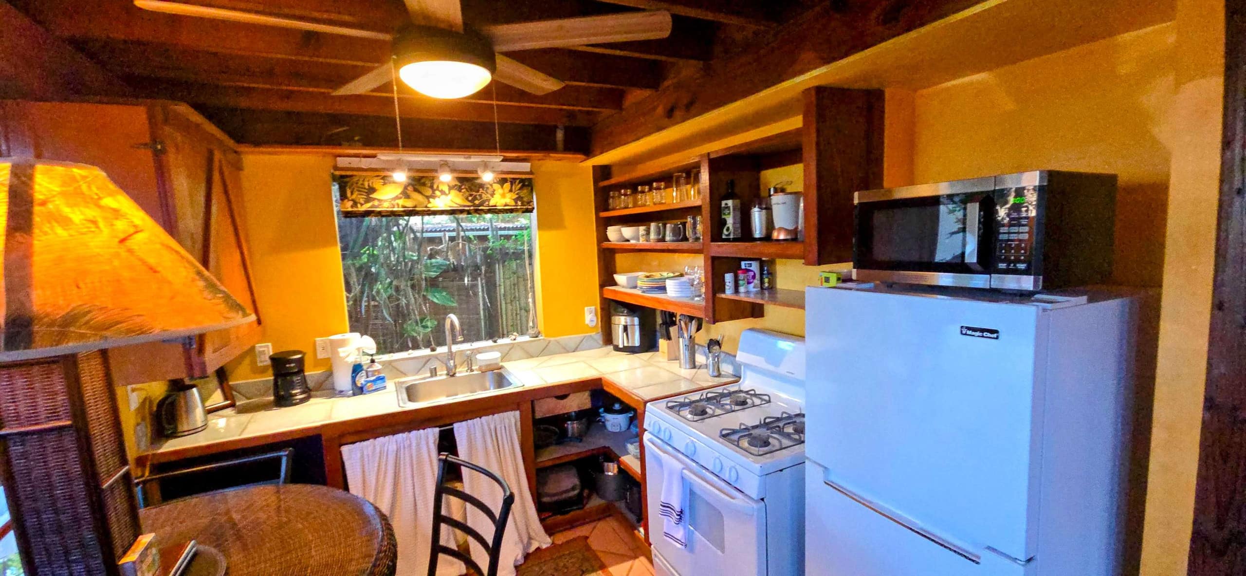 Hidden tree house - at the Jungle Hale - Image 10