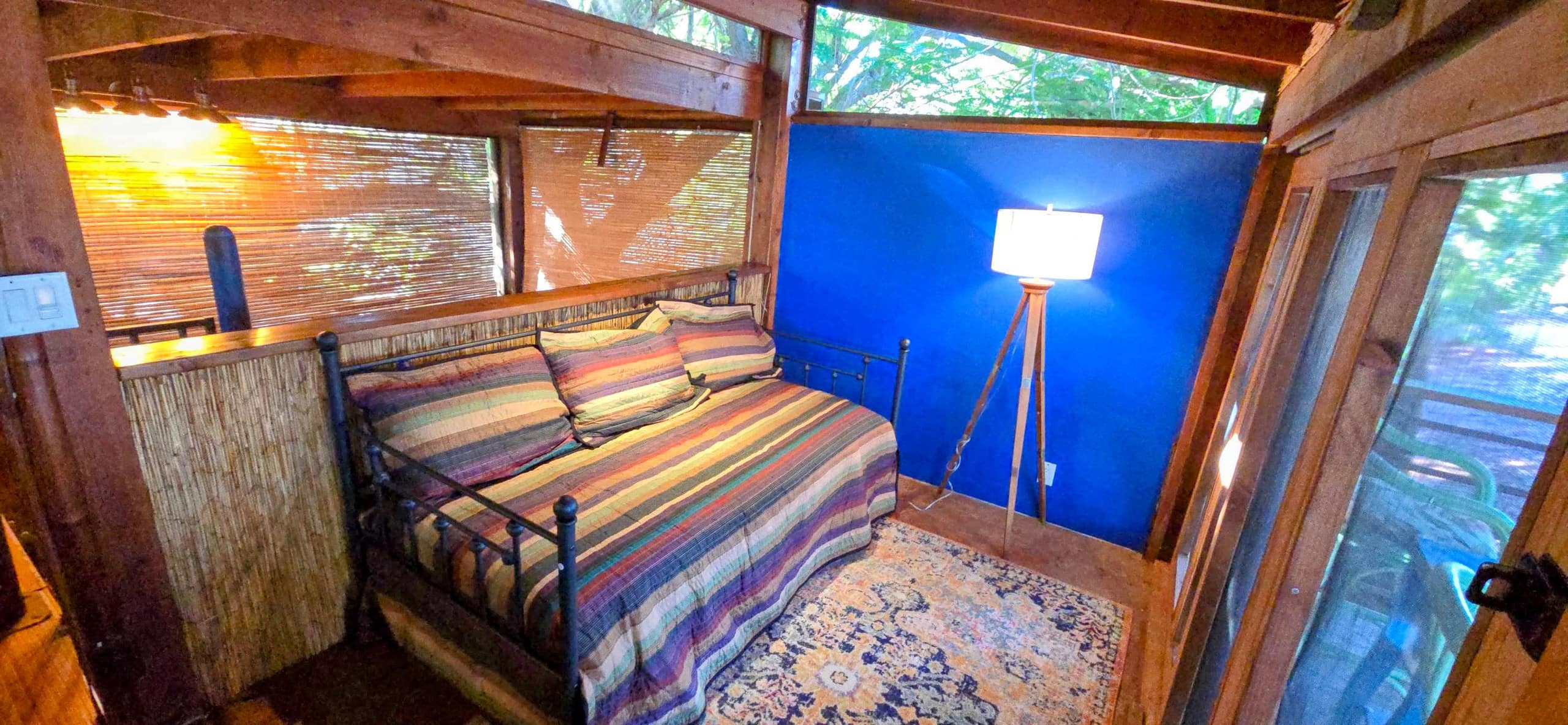 Hidden tree house - at the Jungle Hale - Image 18