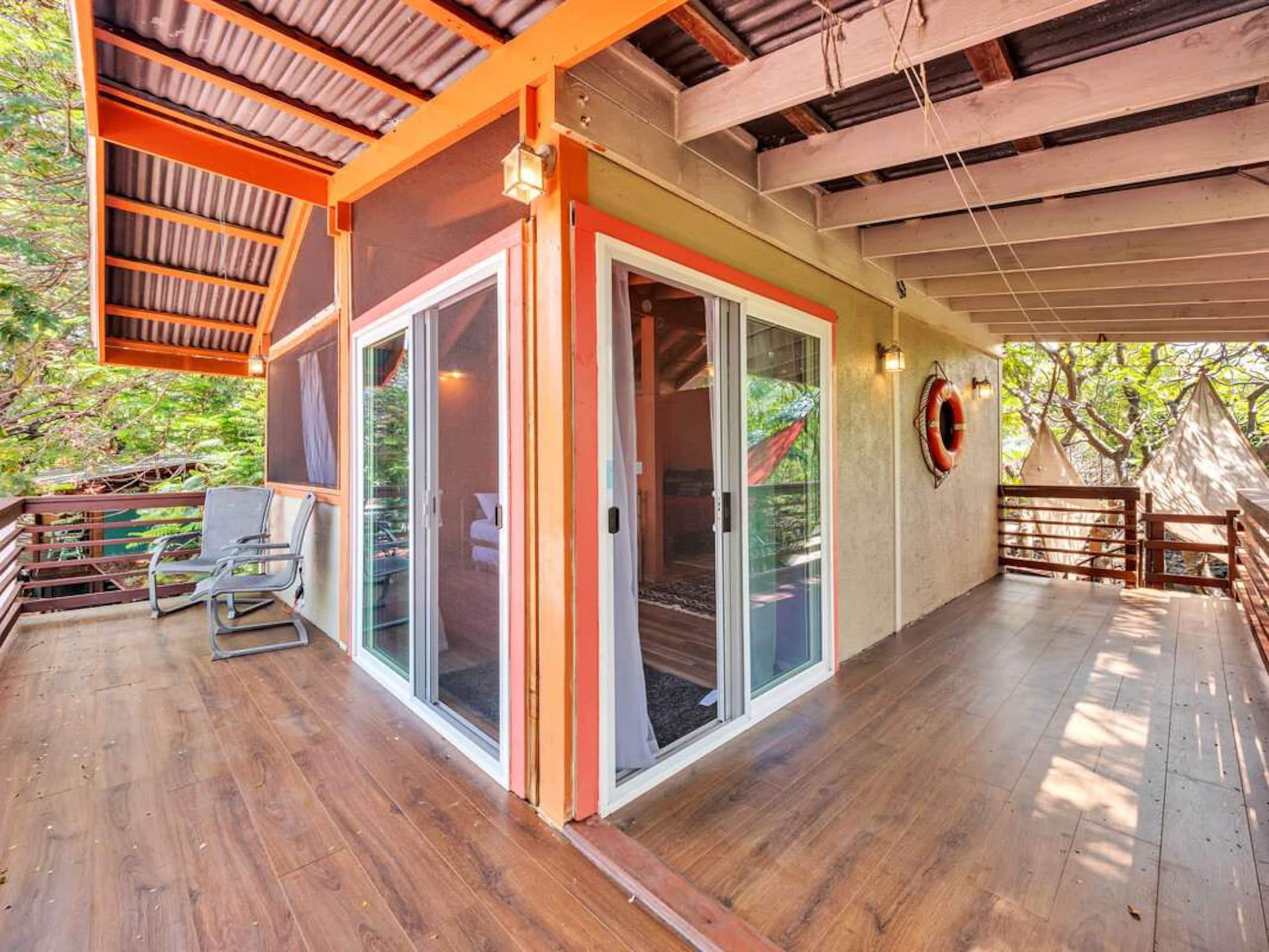 Cabin in Kailua-Kona · ★4.8 · 2 bedrooms · 4 beds · 1 bath - Image 15