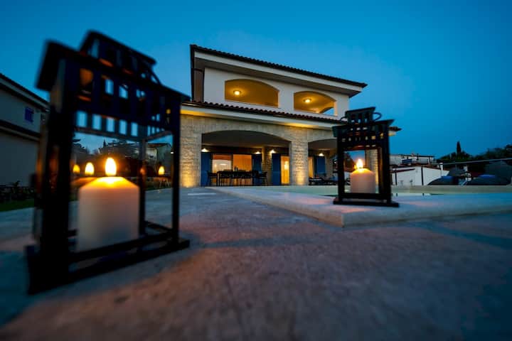Luxury Villa Loma 2