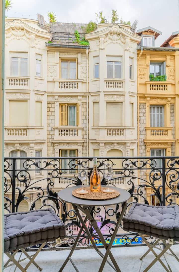 Carré D'Or, 2 bedrooms, 4 people, Beach: 1 min, AC - Apartments