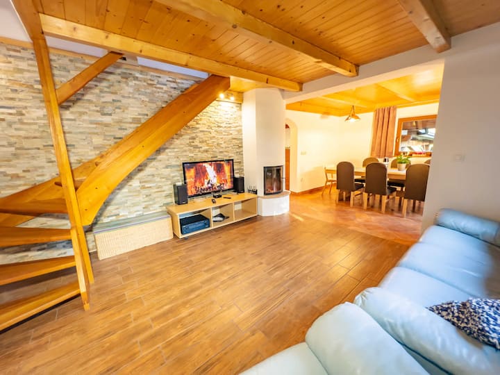 Three Bedroom Holiday Home Emaj With Sauna - Eslovenia